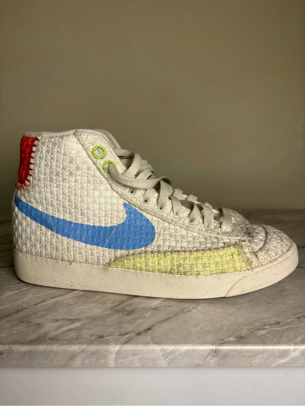 Nike Blazer '77 Mid Top Lace-Up Sneakers White Blue Orange DV2173-100 size 8